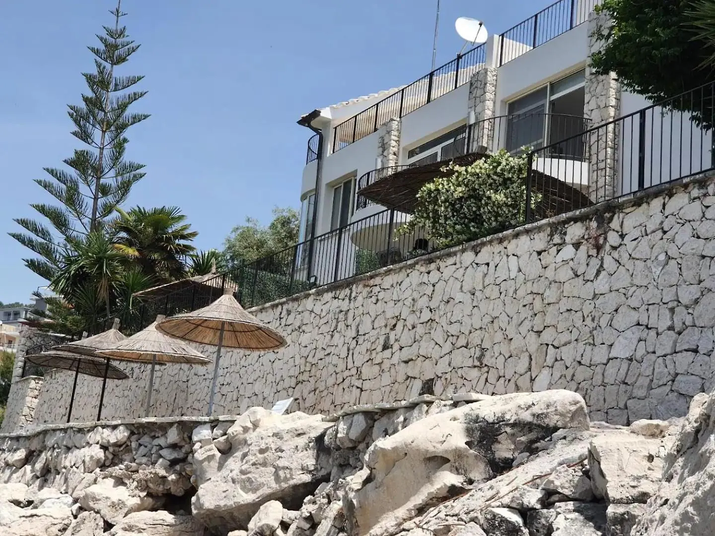 Villa Aphrodite Direct Access To Beach Sarande