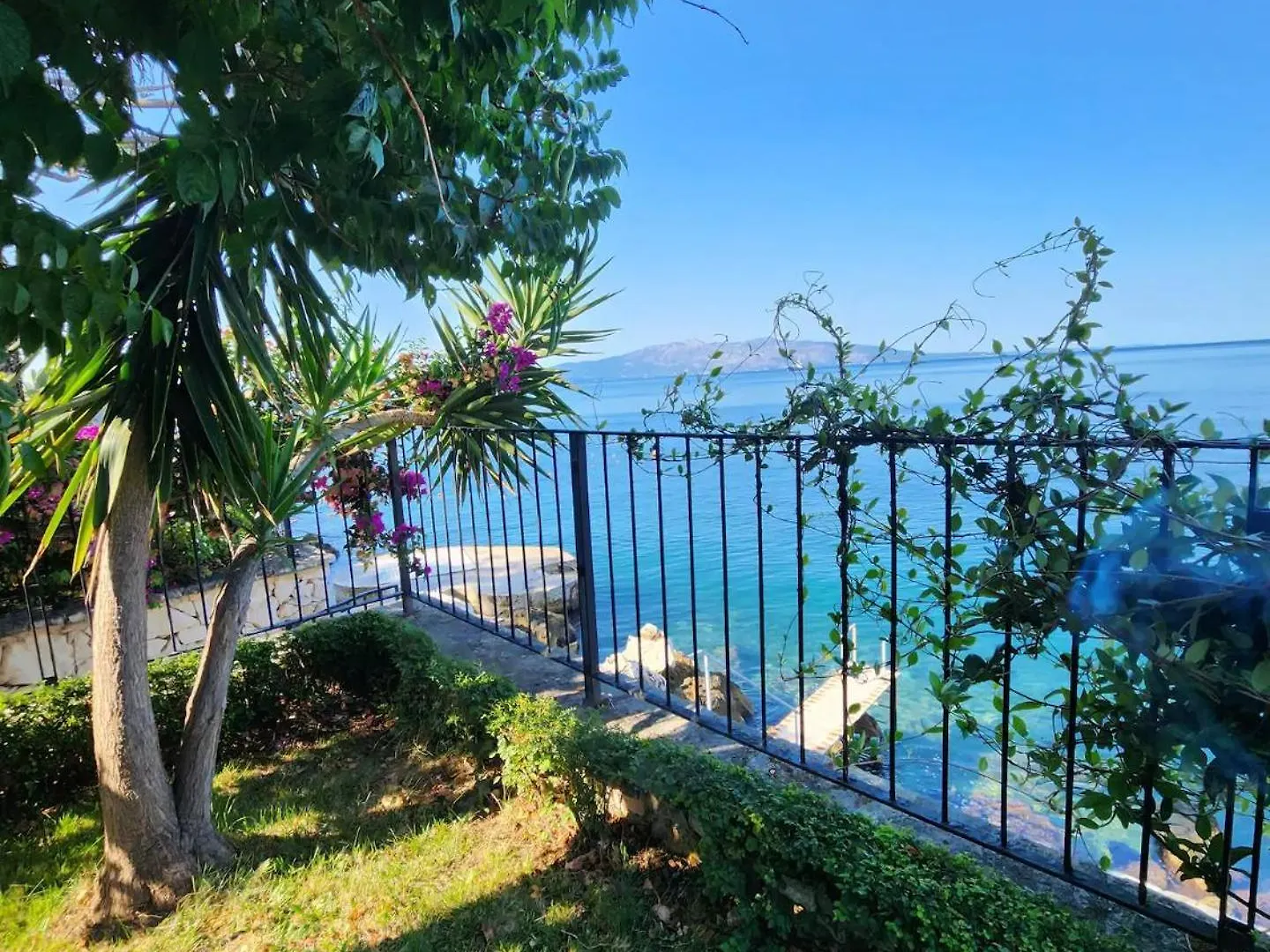 Villa Aphrodite Direct Access To Beach Sarande