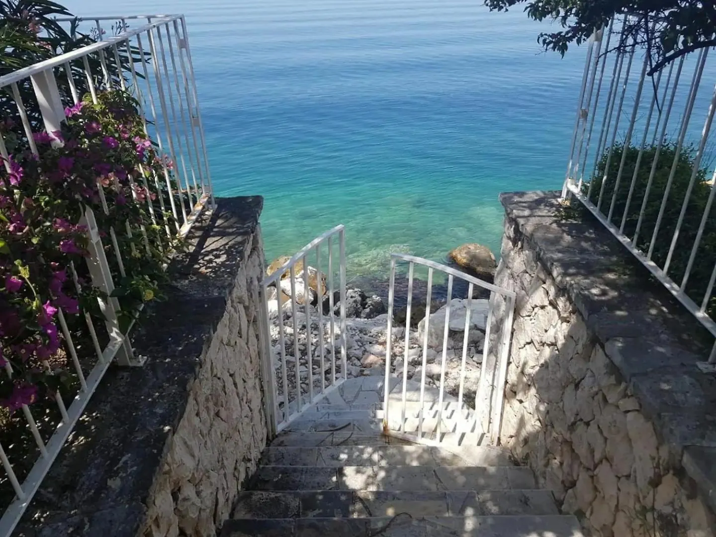Villa Aphrodite Direct Access To Beach Sarande